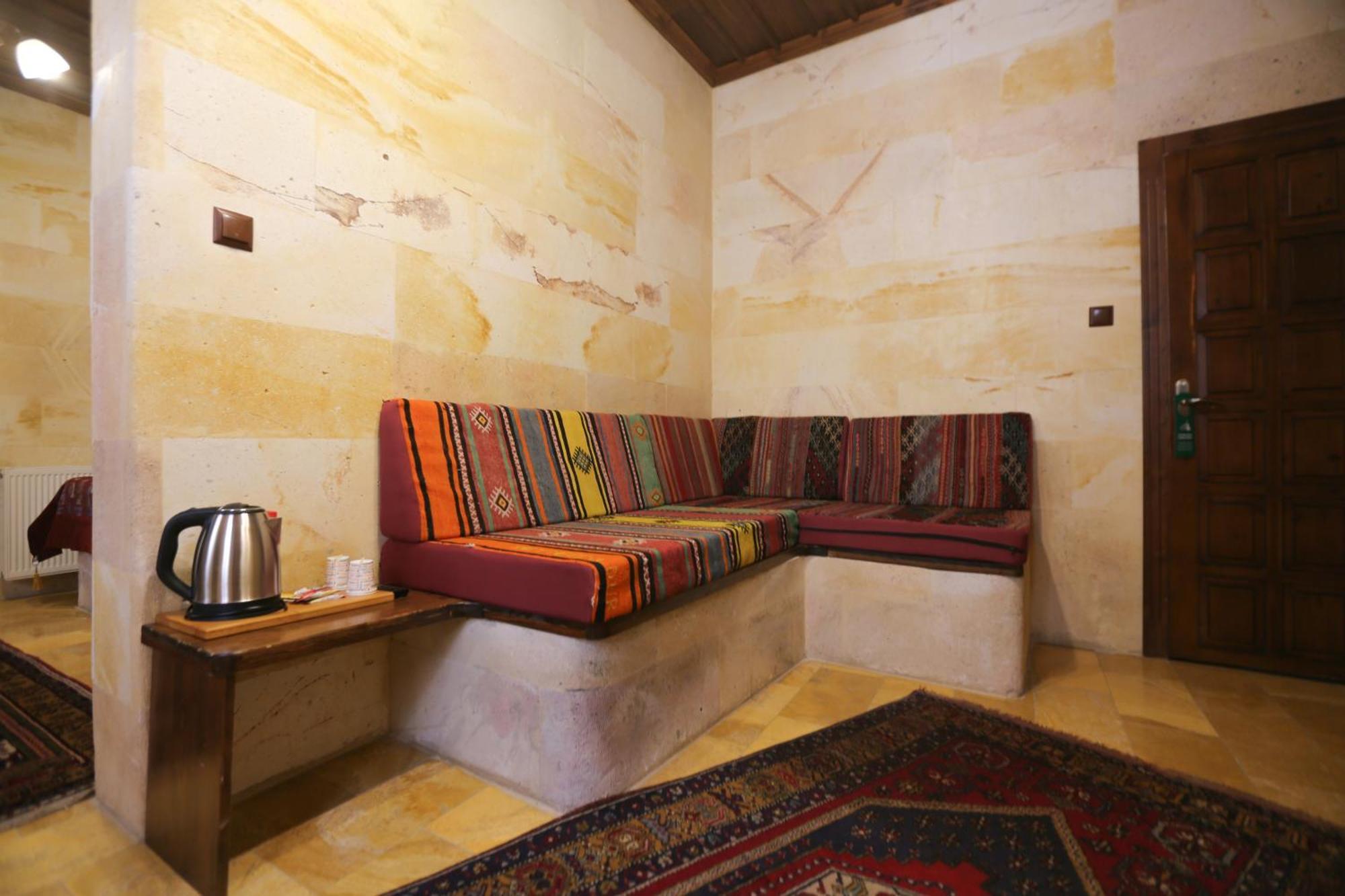 Akuzun Stone Hotel Ürgüp Extérieur photo
