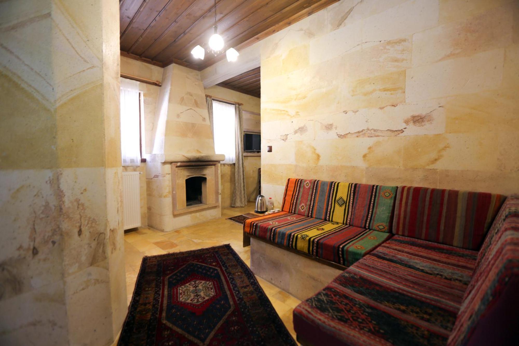 Akuzun Stone Hotel Ürgüp Extérieur photo