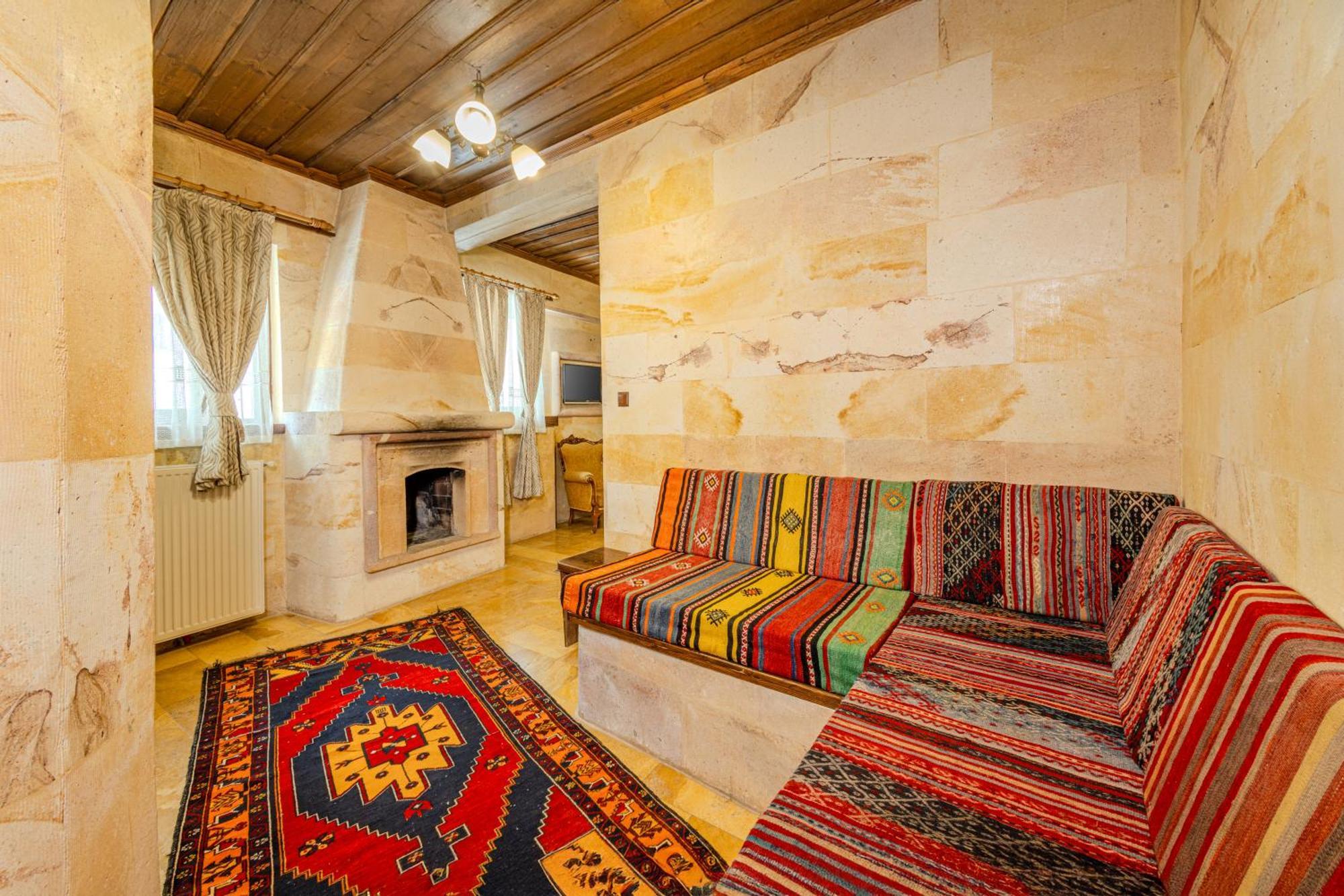 Akuzun Stone Hotel Ürgüp Extérieur photo